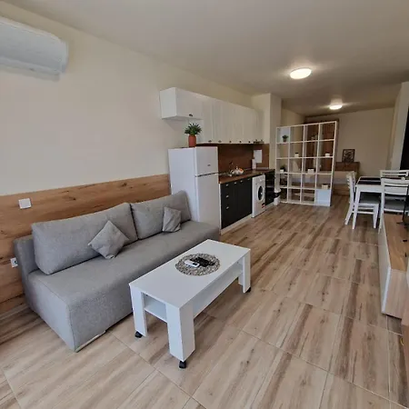 Rent 30 וארנה